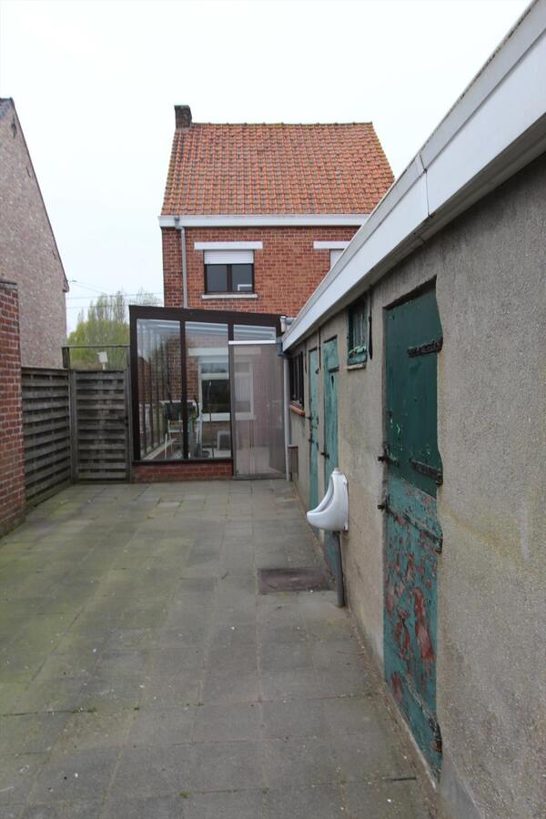 Woning met garage te Koekelare 