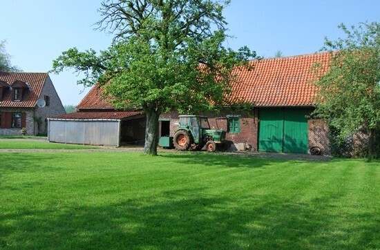 Villa met stalgebouw op 4,23ha 