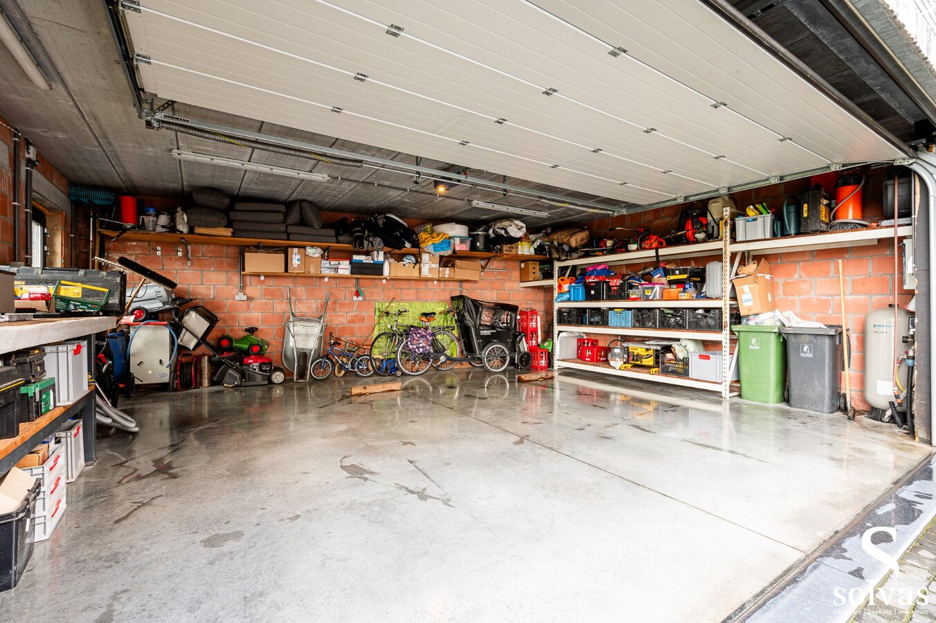 Moderne half open bebouwing met prachtige verzichten! 