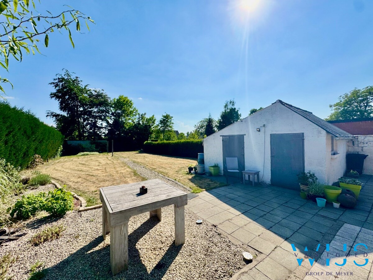 Ideale bungalow op 930m&#178; in Ertvelde 