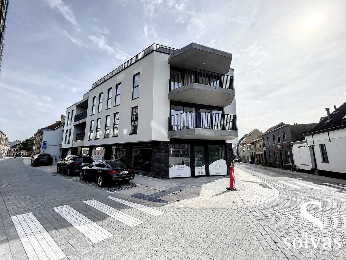 Nieuwbouw appartement met 2 slaapkamers in hartje Aalter aan de markt. 