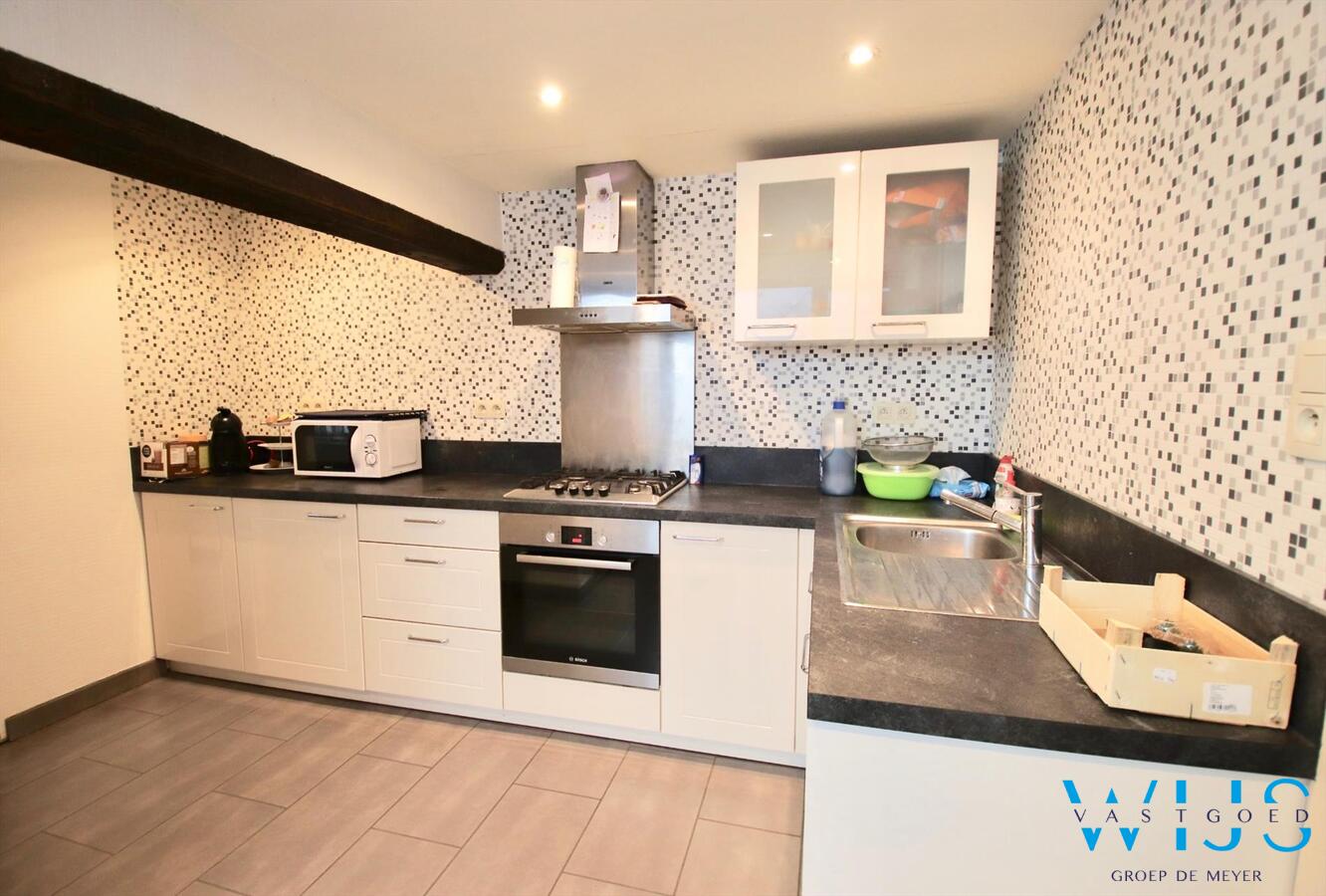 Gerenoveerd woonhuis op toplocatie in Zelzate! 