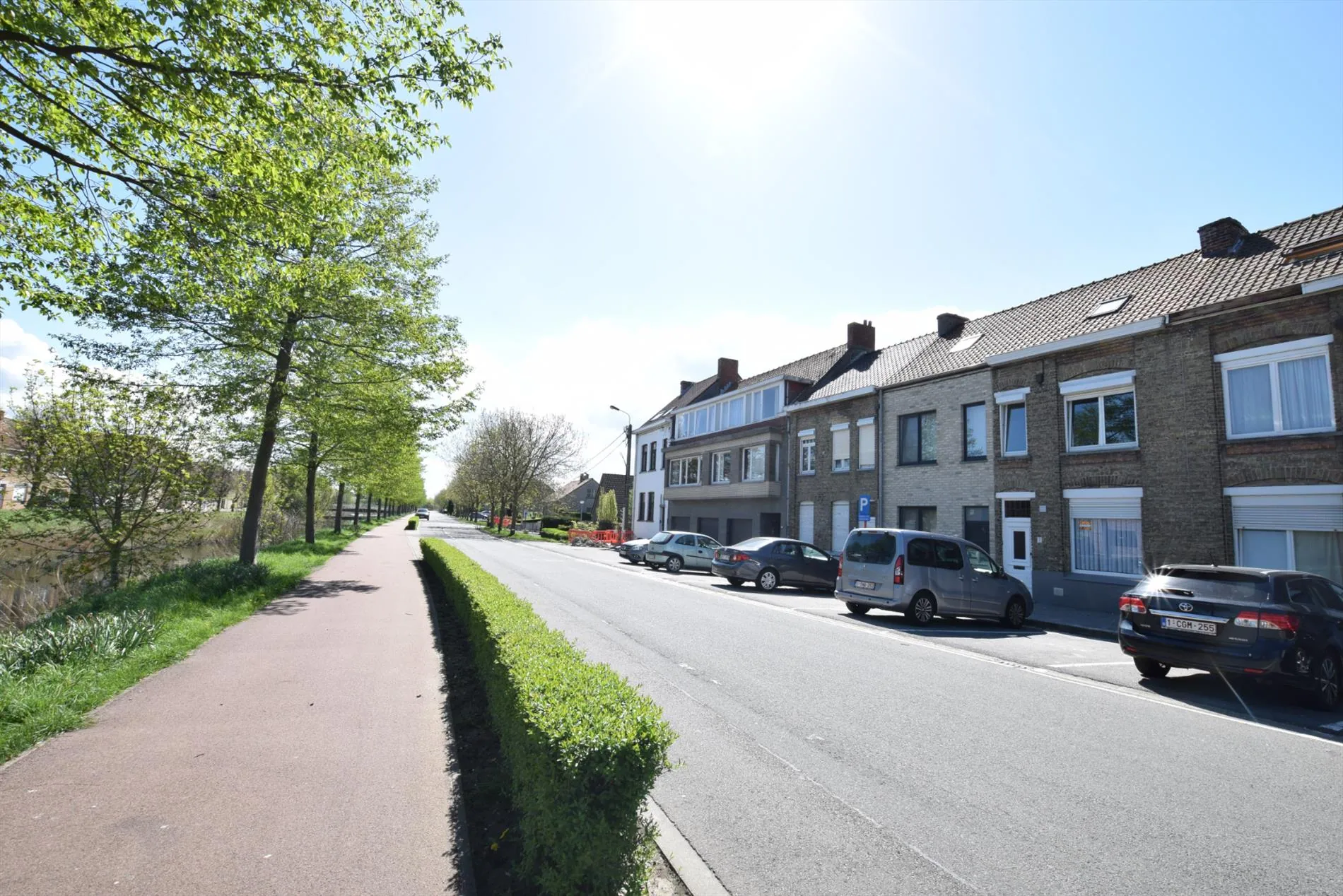 Recent gerenoveerde, instapklare gezinswoning langs de Veurnevaart te Nieuwpoort op 117 m²