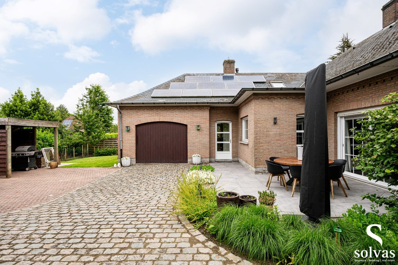 Vrijstaande woning in centrum Zomergem! 