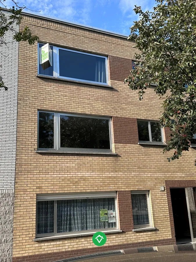 Appartement met 2 slaapkamers en garage te Bredene 