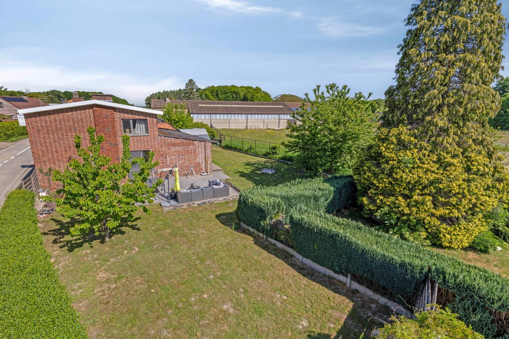 Goed gelegen open bebouwing met 4 slaapkamers en tuin in Kerkom - EPC 540 kWh/m&#178; - bewoonbare oppervlakte 238  m&#178; 