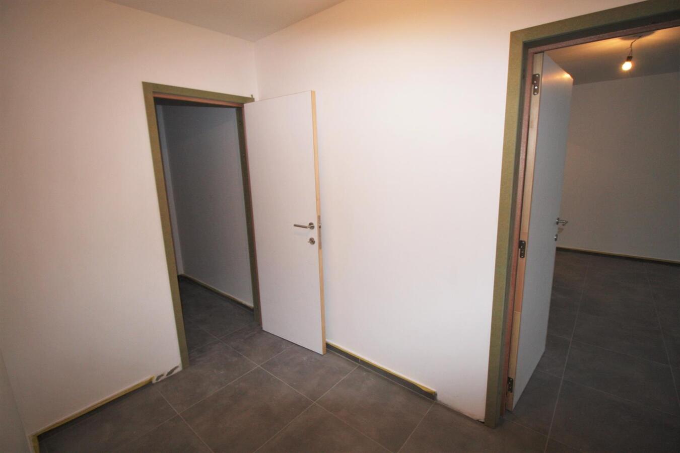 Volledig vernieuwd appartement met 2 slaapkamers te Bredene 
