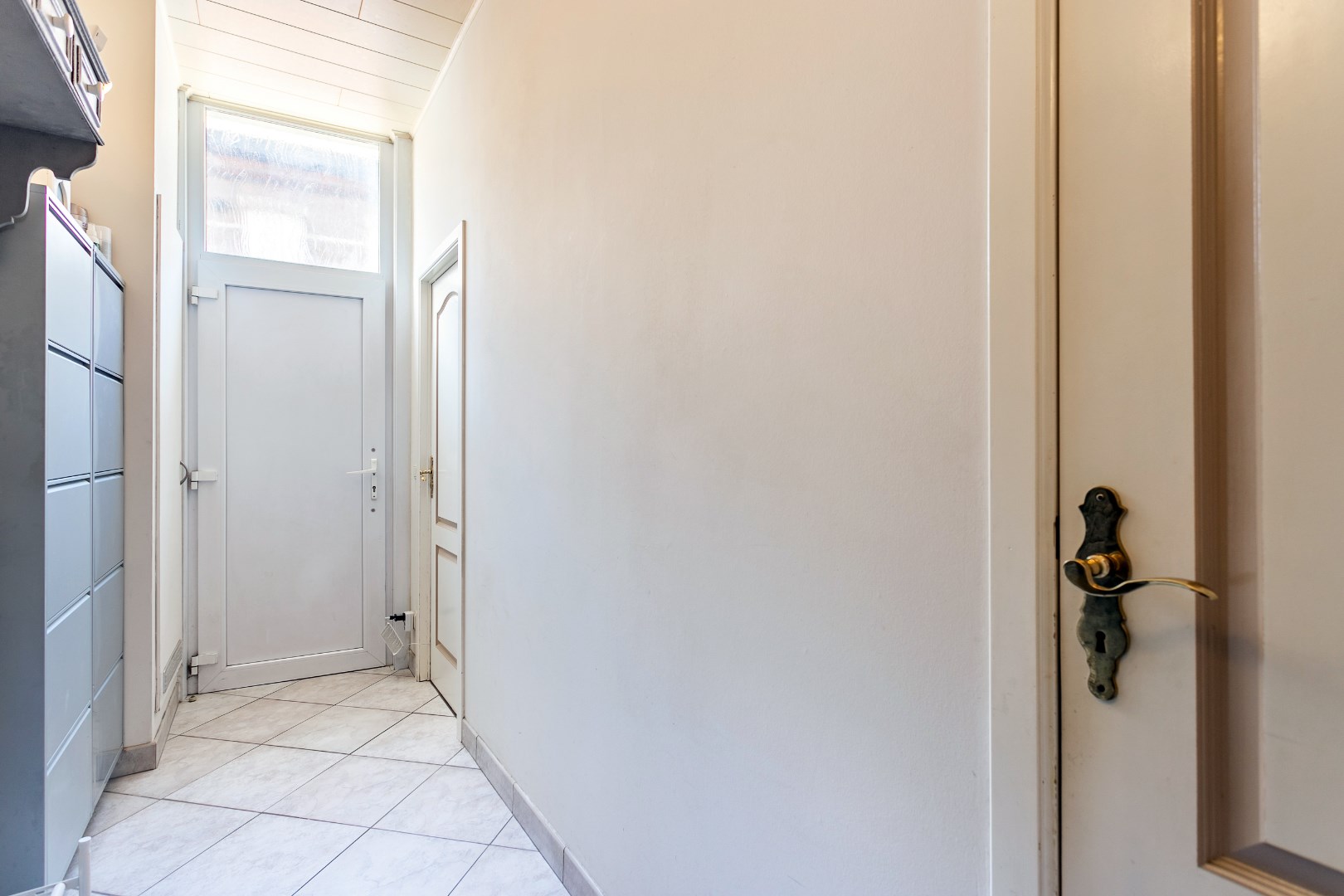 Instapklare woning met 3 slaapkamers, bureau en tuin in Halle 