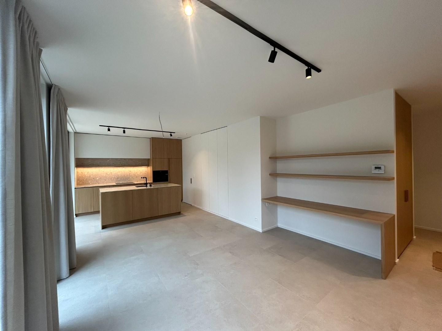 Nieuwbouw-gelijkvloers appartement met 2 slaapkamers 