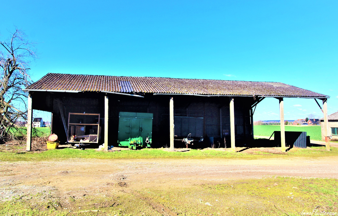 Te renoveren boerderij met hoevewoning, loods, stalgebouwen en weiland op ca. 1,61ha te Scherpenheuvel-Zichem (Vlaams-Brabant) 