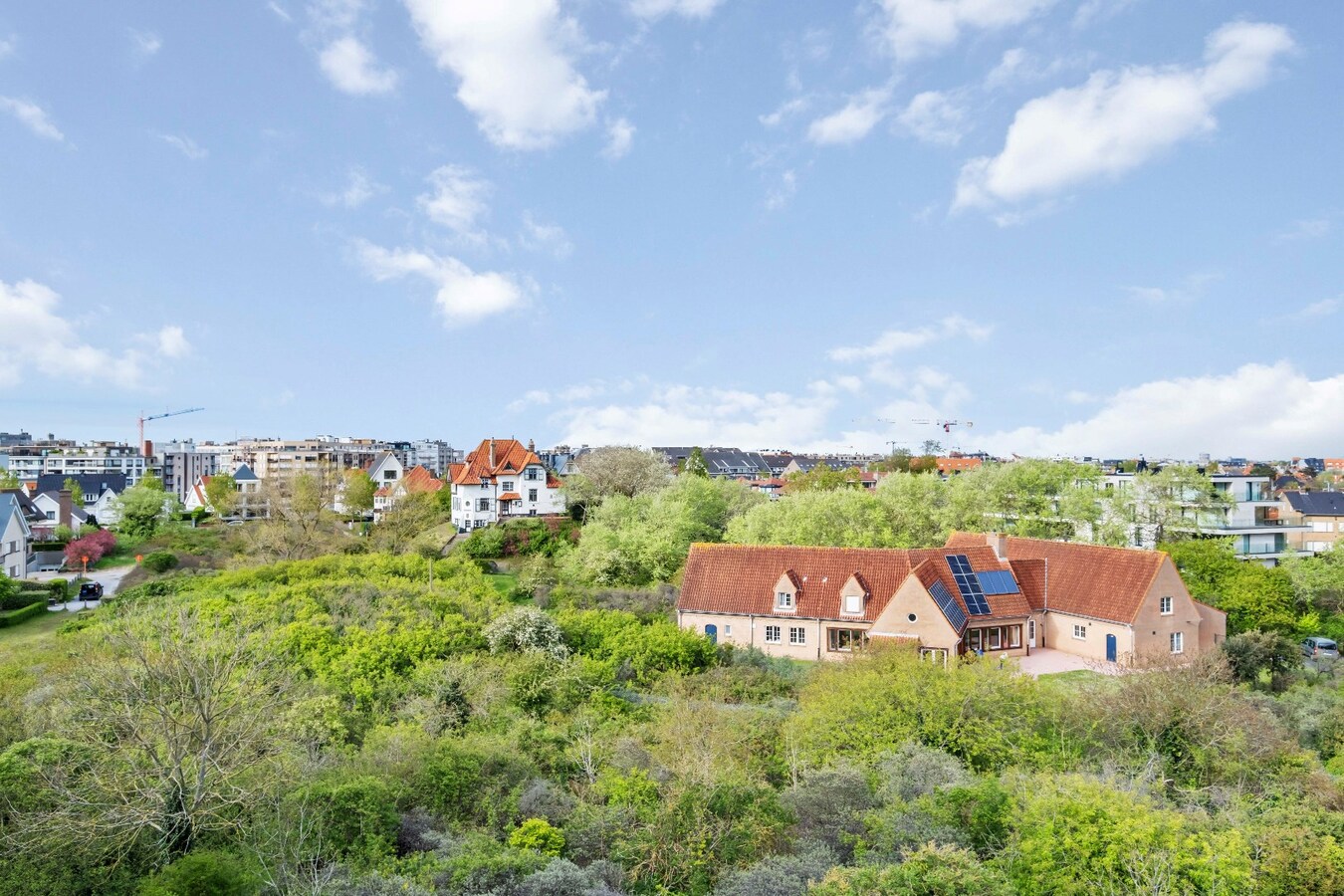 Penthouse met zuidgericht terras vlakbij het strand 