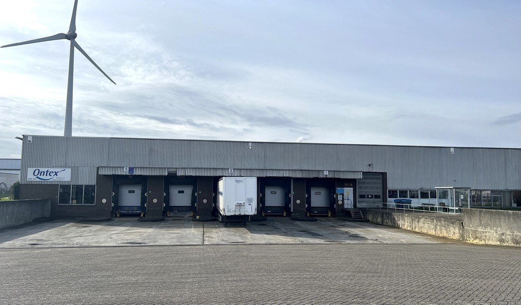 Logistieke loodsen in industriezone Hoogveld te Dendermonde