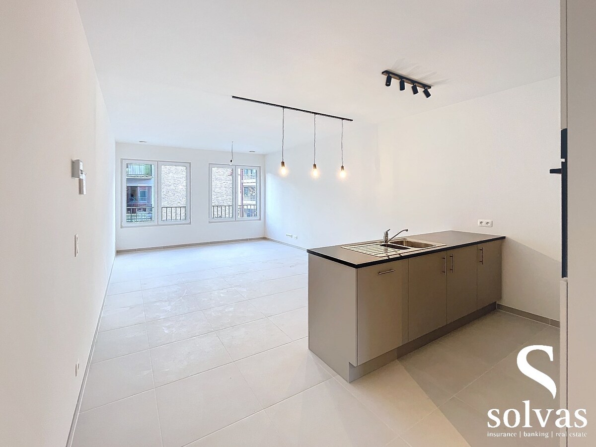 Nieuw appartement met 2 slaapkamers in Aalter, standaard afwerking, bouwjaar 2022, 95.82m&#178; bewoonbare oppervlakte, 1 badkamer 