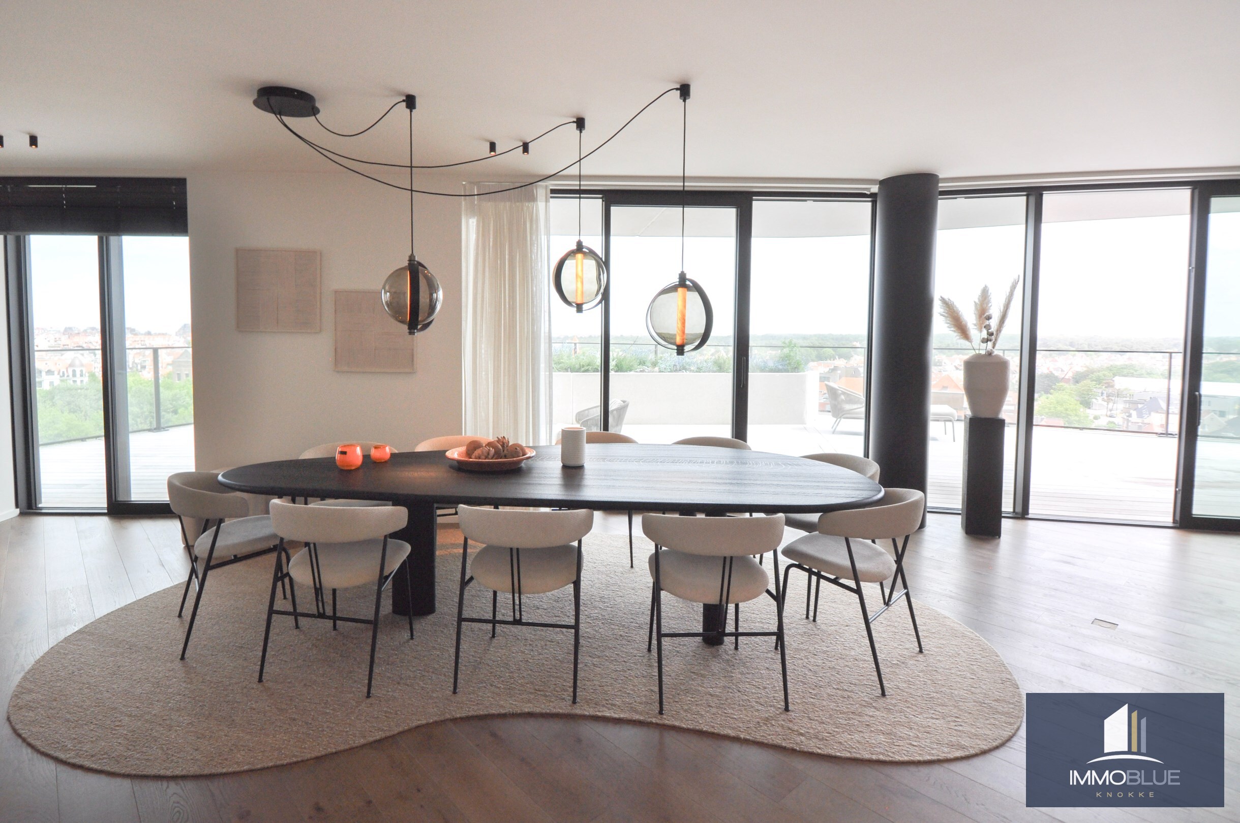 Appartement exclusif avec grandes terrasses et vue panoramique exceptionnelle. 