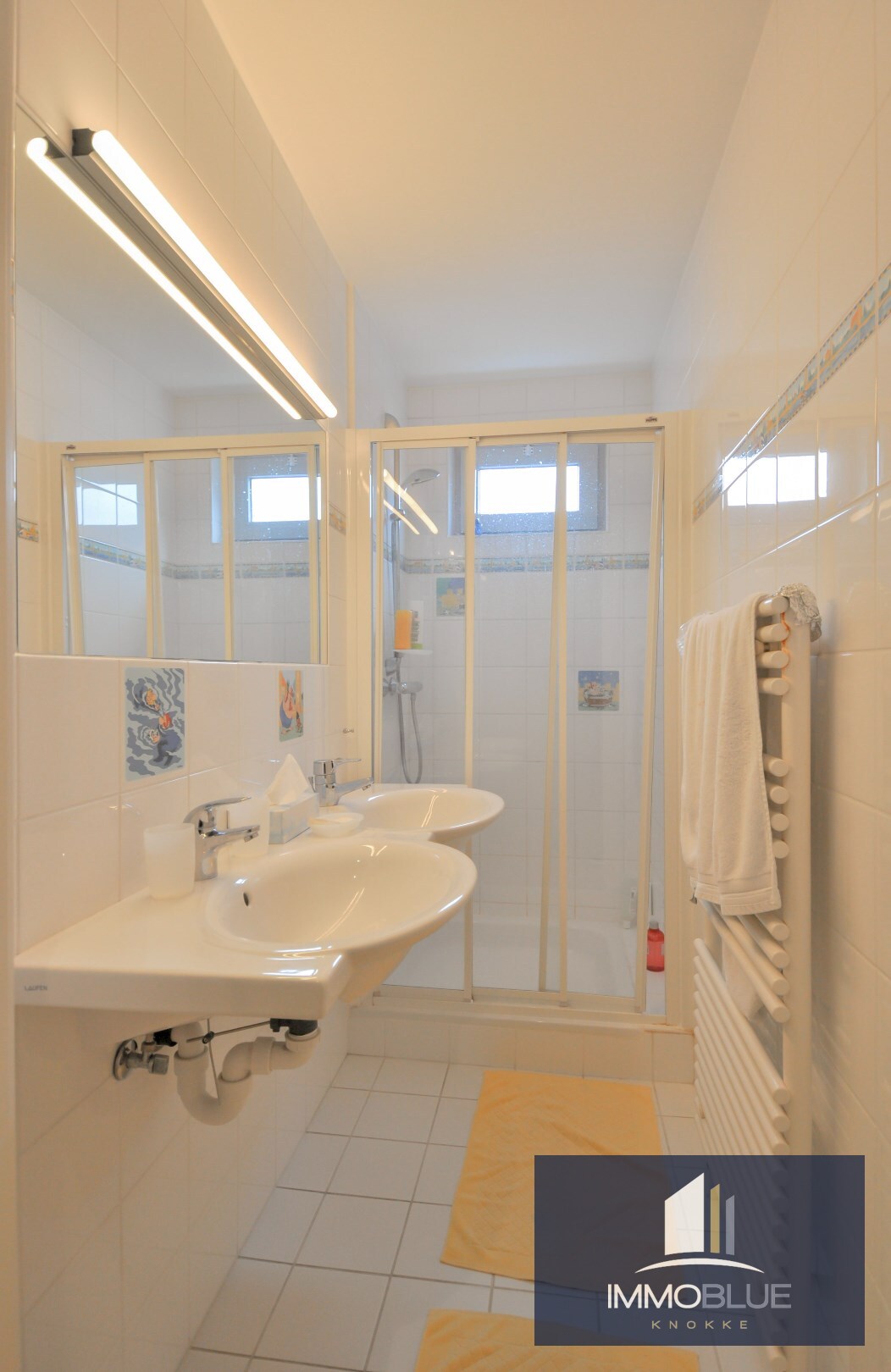 Appartement duplex avec terrasses ensoleill&#233;es, situ&#233; &#224; deux pas de la mer et de la place Rubens. 