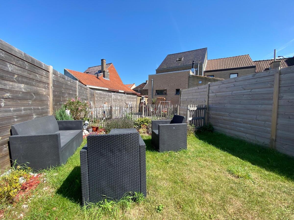 Instapklare woning met 3 slaapkamers en tuin te Bredene 