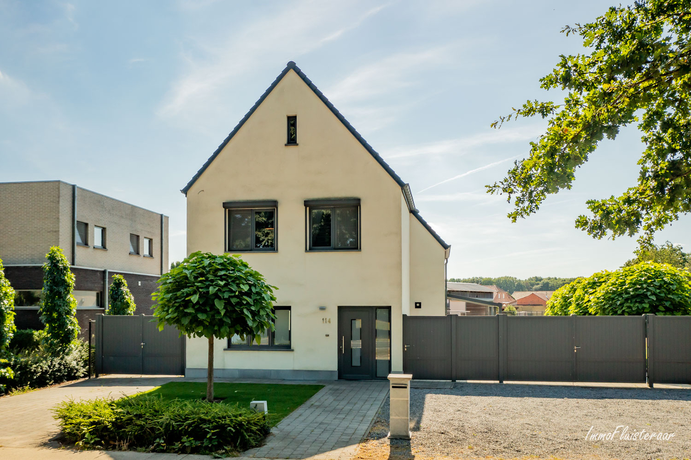 Gerenoveerde woning met stalgebouw en weide te Wijshagen op ca. 66 are 