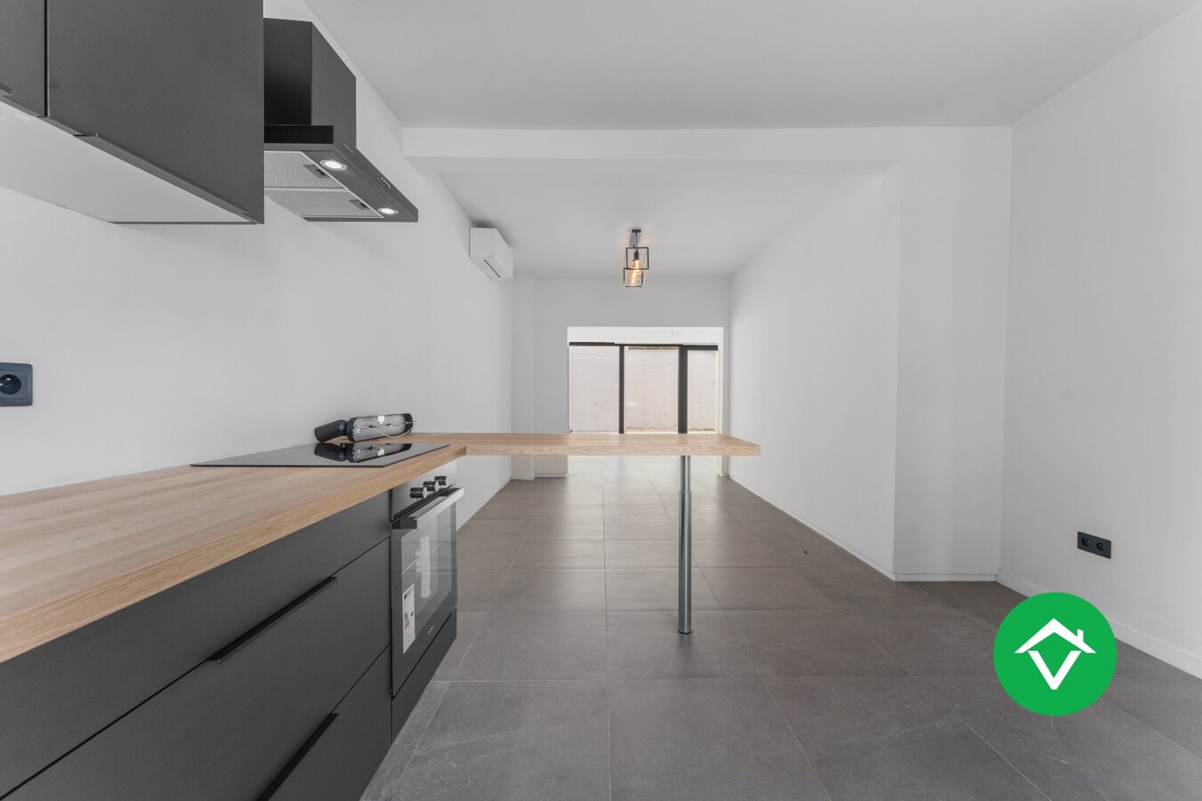 Gerenoveerde woning met 3 slaapkamers en stadstuin in hartje Roeselare 