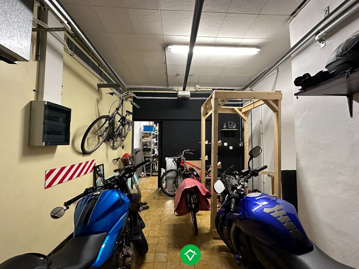 Instapklare woning met garage te koop in Oostende 