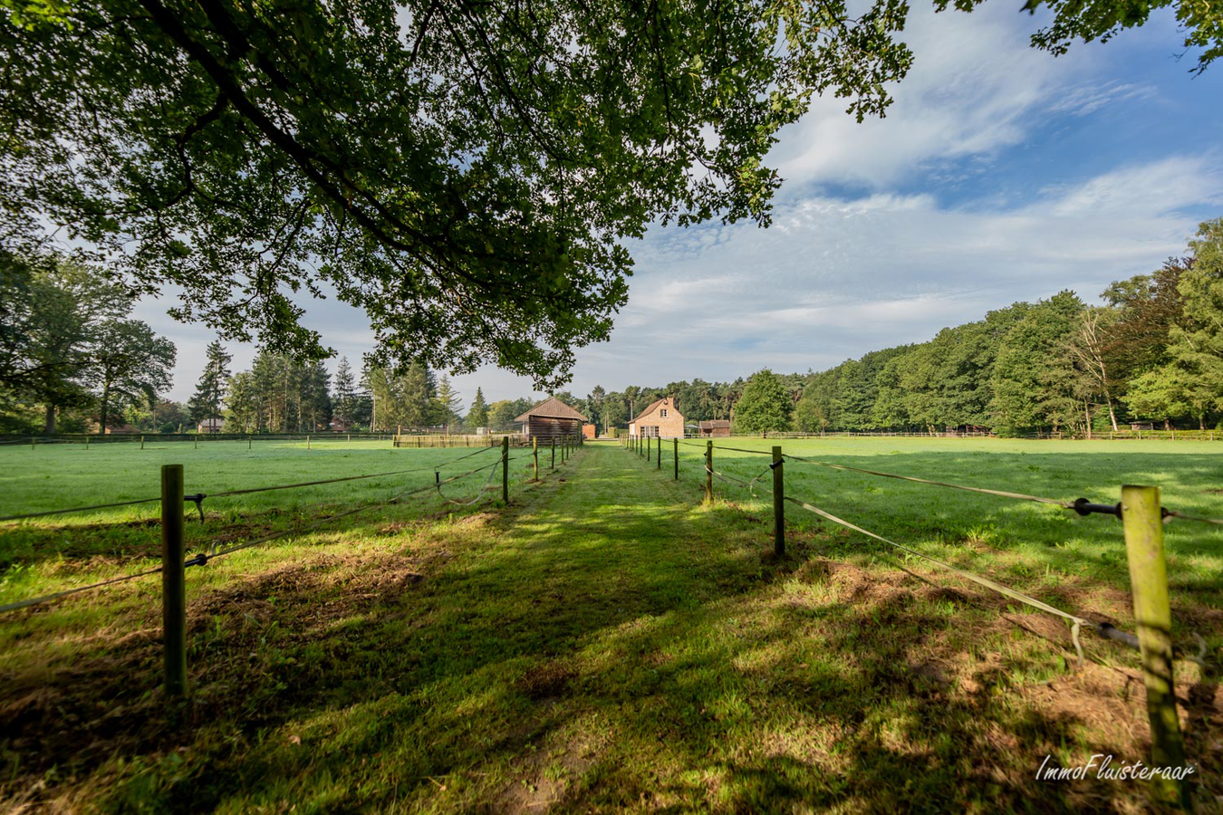 Charmante woning met paardenfaciliteiten op ca 2,7 Ha te Herselt 