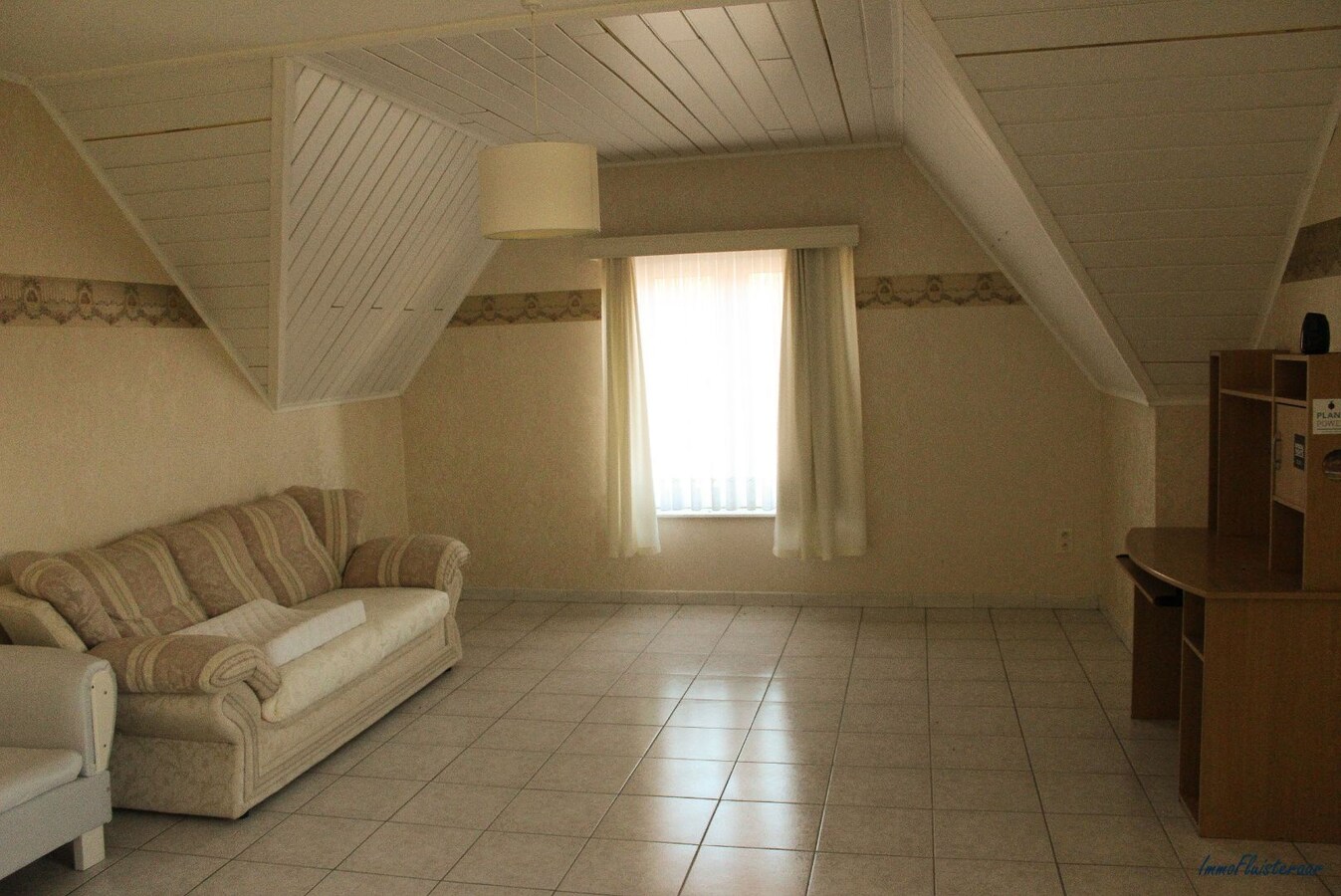 Spacious residential house on approximately 90 acres in Maaseik 