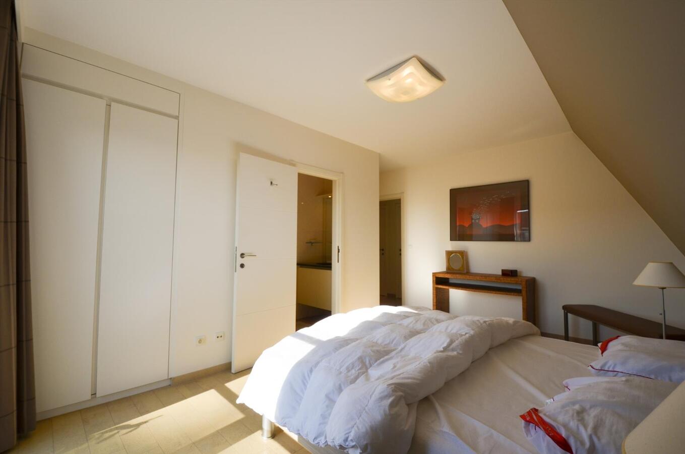 Prachtige luxueuze penthouse met  3 slaapkamers op topligging te oostduinkerke 