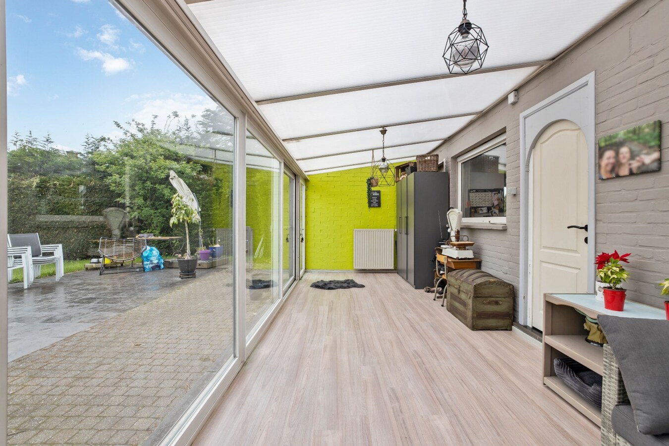 Open bebouwing met 4 slaapkamers en zonnige tuin te Zelzate! 