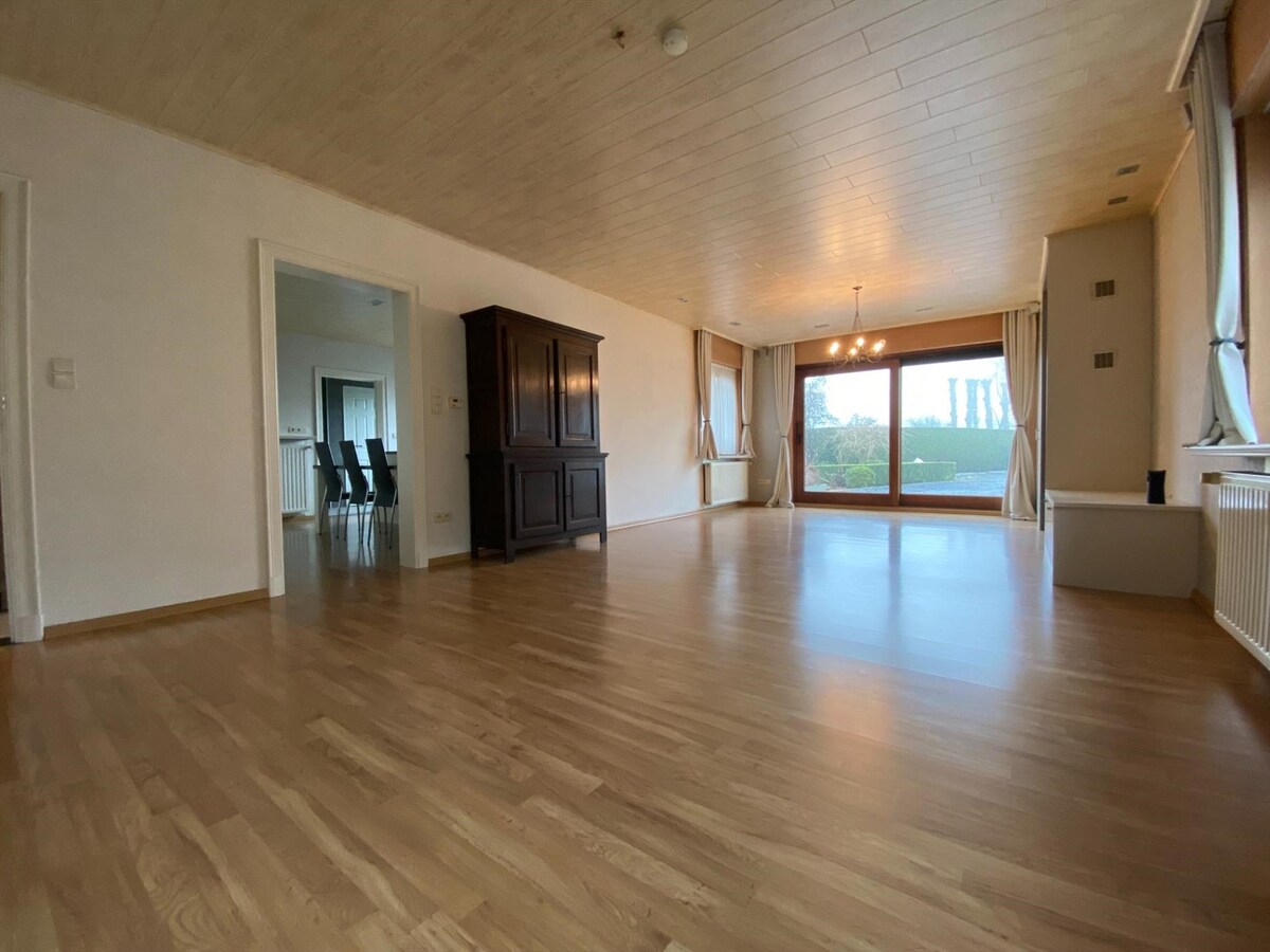 Woning met loods te Kortemark 