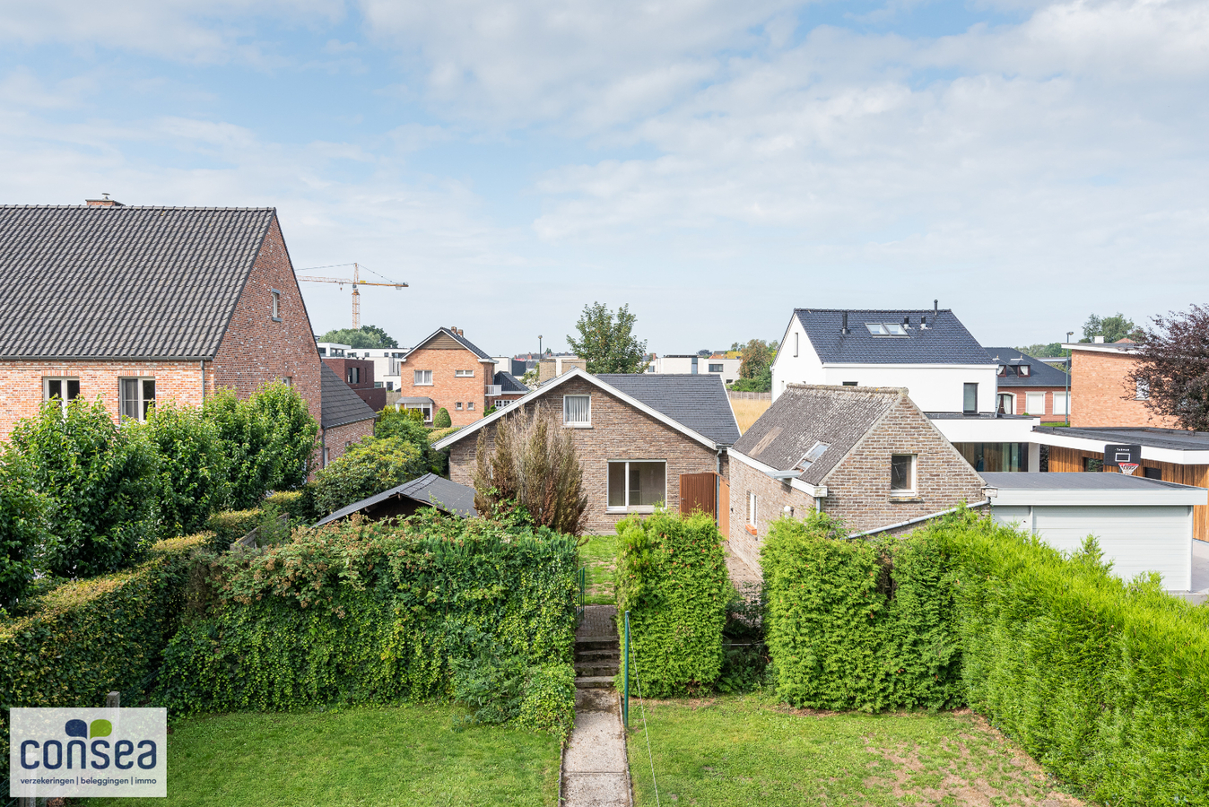 Te renoveren bungalow woning op ca. 1200 m&#178; 