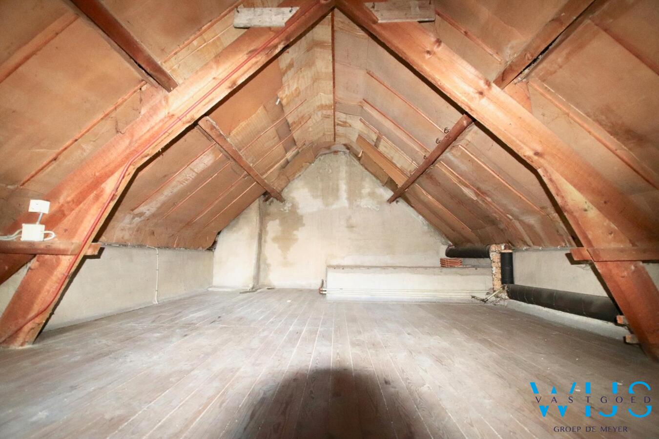 Te renoveren woonhuis op een mooi perceel van 870m&#178; te ERTVELDE! 