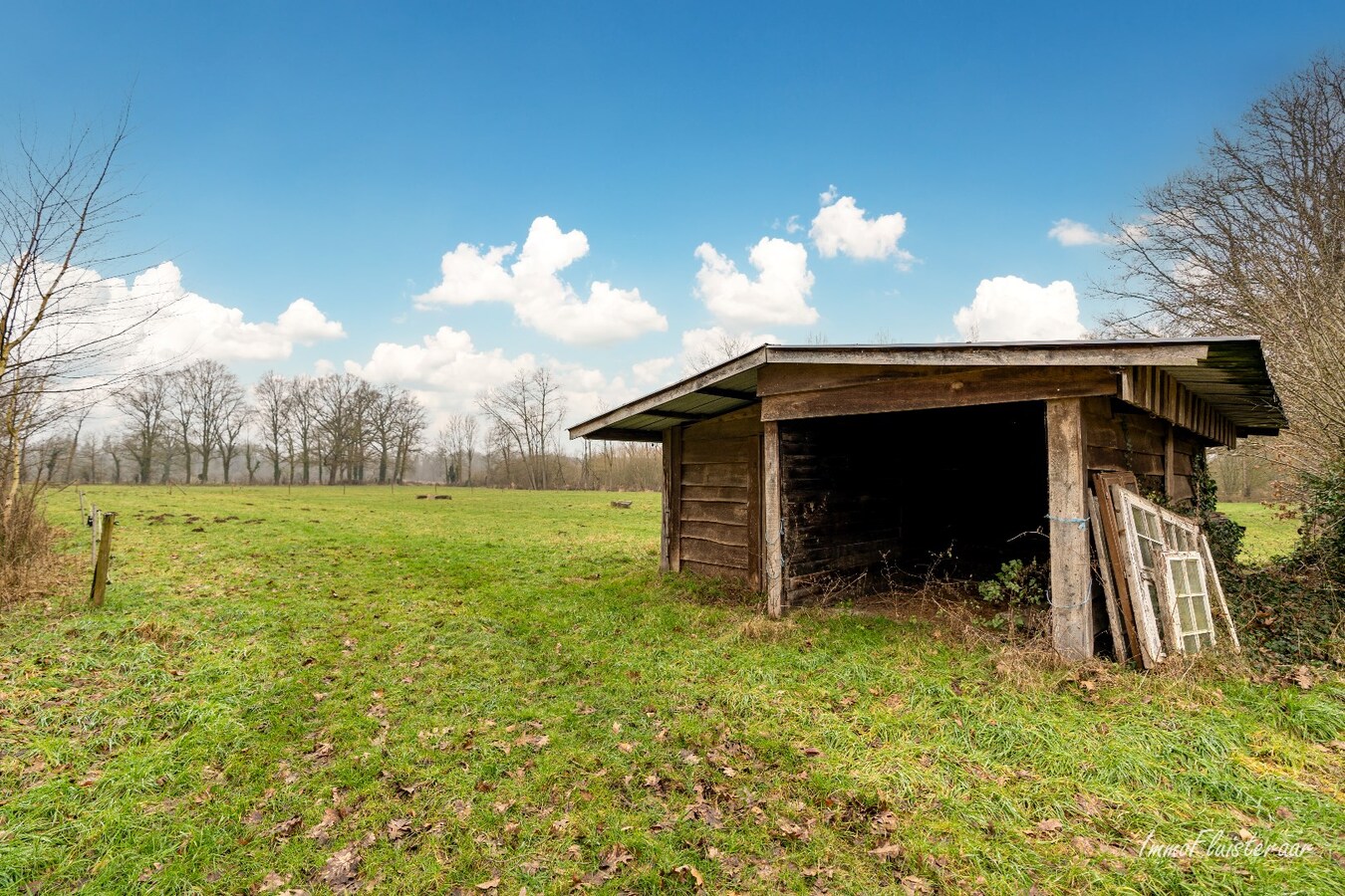 Uniek casco landhuis op een idyllische  locatie op ca. 8,26 ha te Diest 