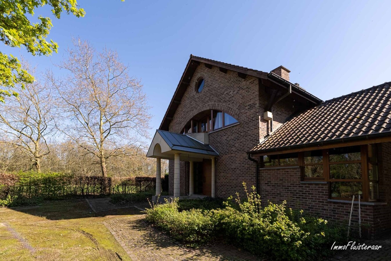 Uniquely located spacious square farm on approximately 4.2 hectares in Aarschot (Flemish Brabant) 