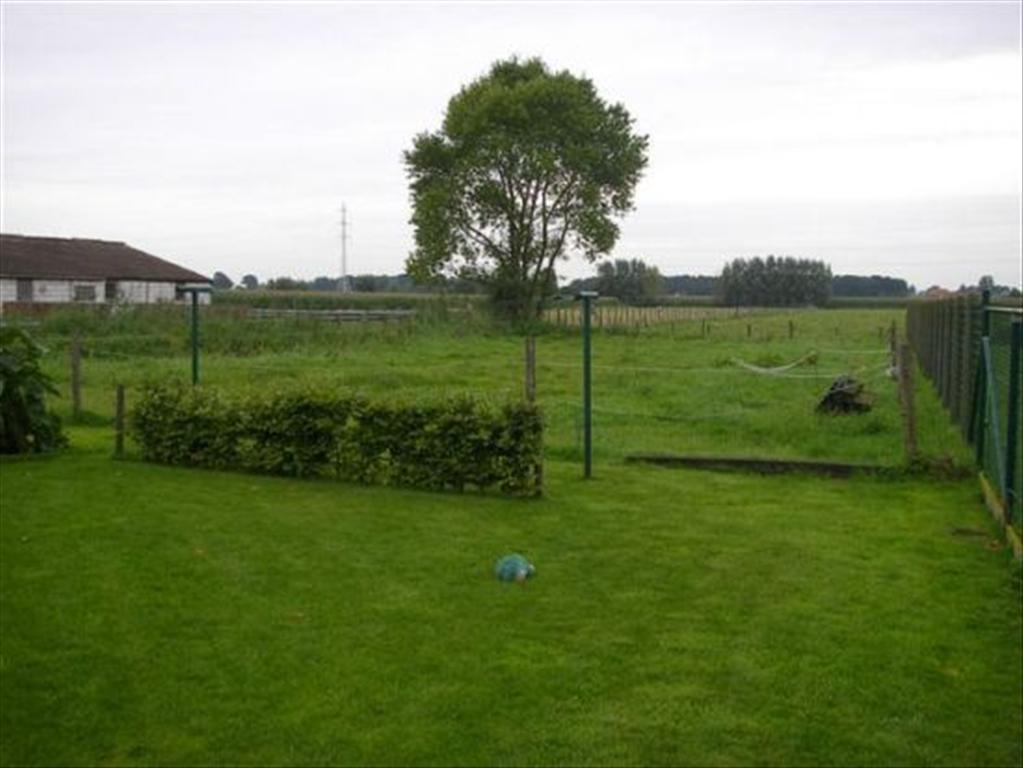 Charmante hoeve op ca. 0,2 Ha te Maldegem 