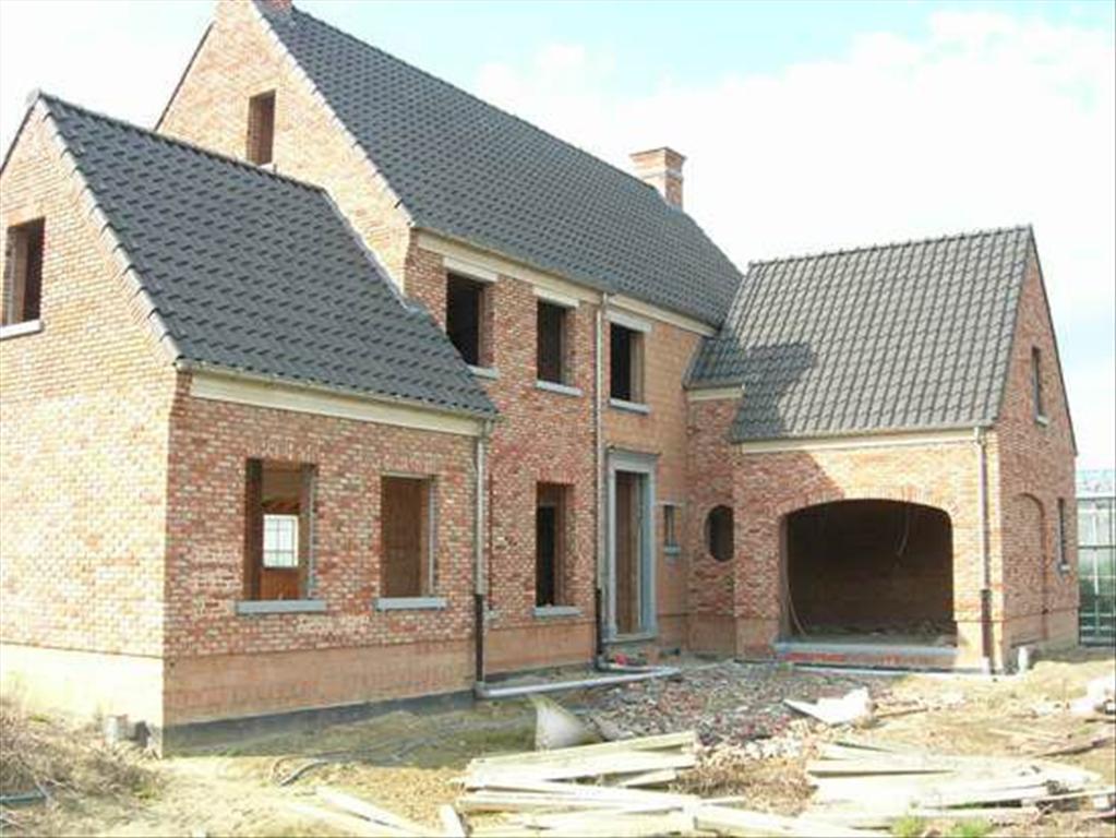 Tuinbouwbedrijf met villa op ca. 4 ha te Putte (Mechelen) 