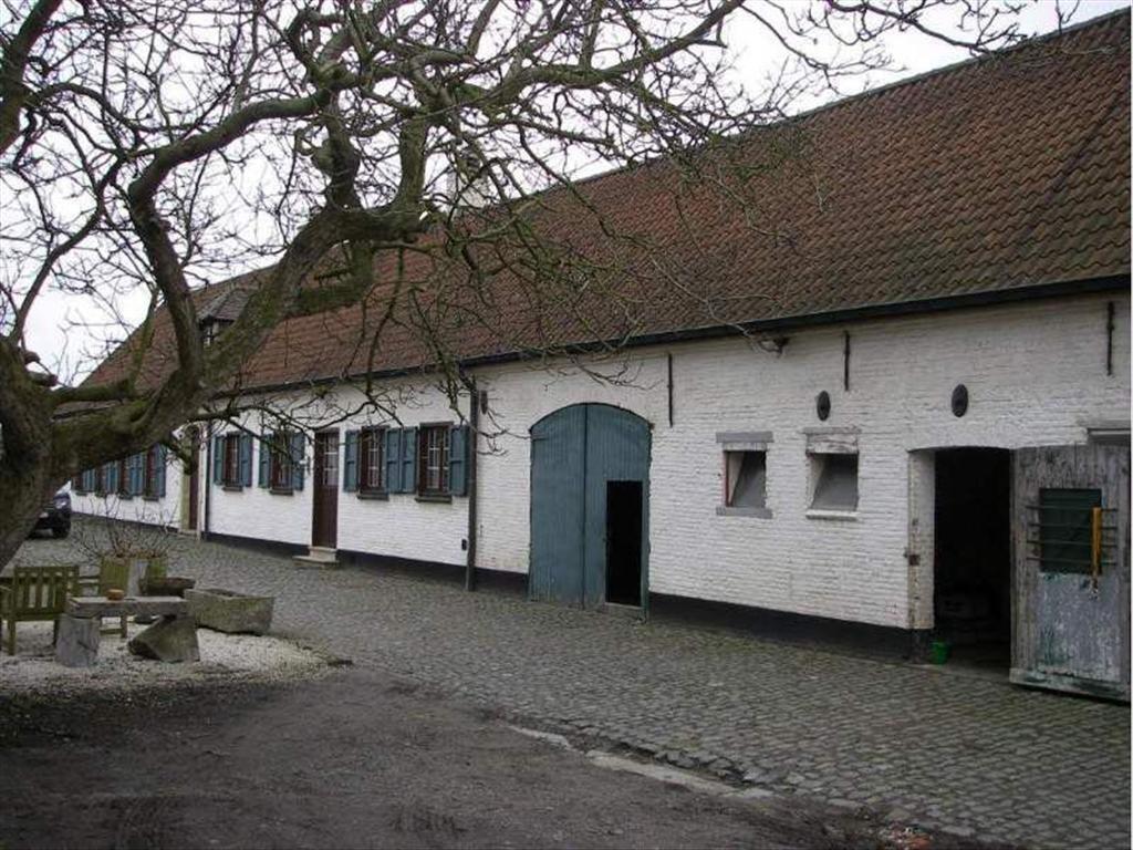 Prachtige gerenoveerde hoeve op ca. 1,25Ha met stallingen te Gontrode (bij Gent) 